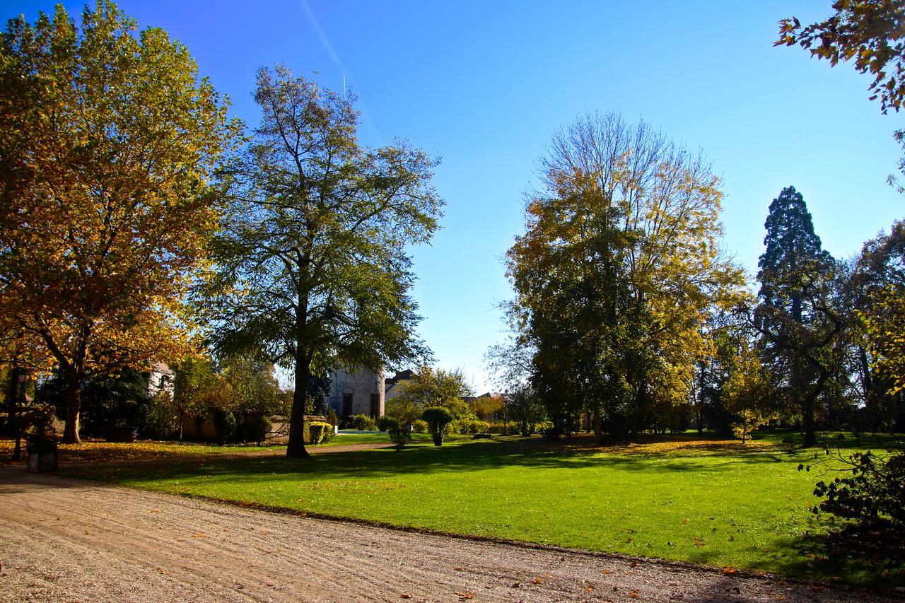 Chateau De Montabert Montaulin Luaran gambar