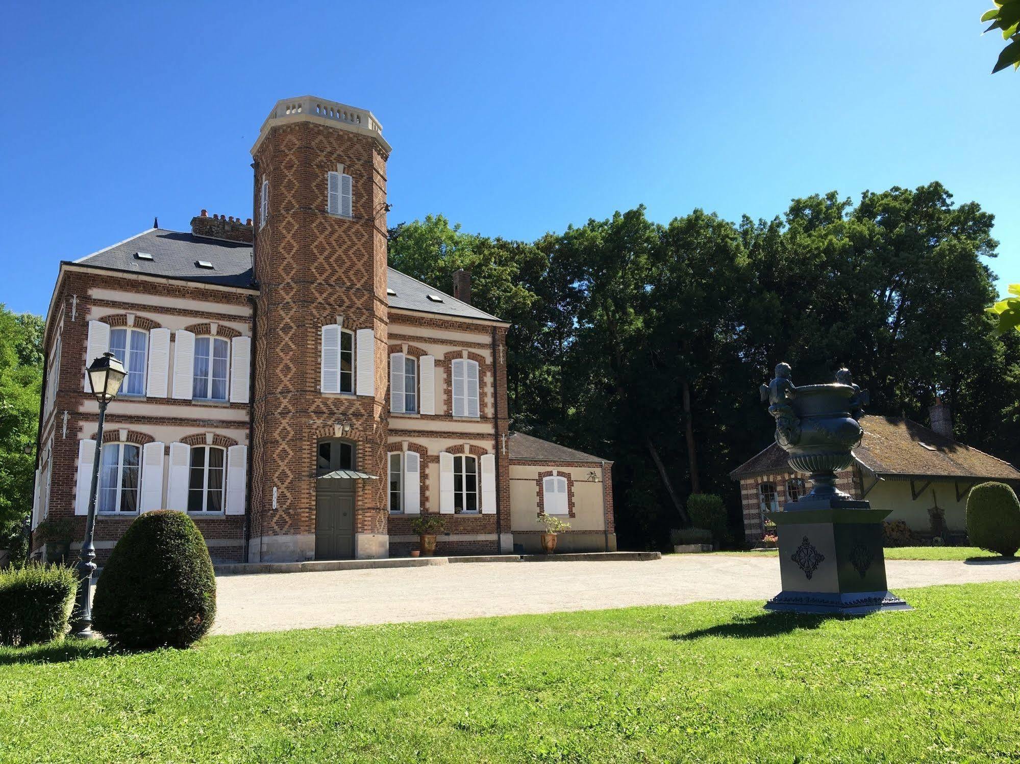 Chateau De Montabert Montaulin Luaran gambar